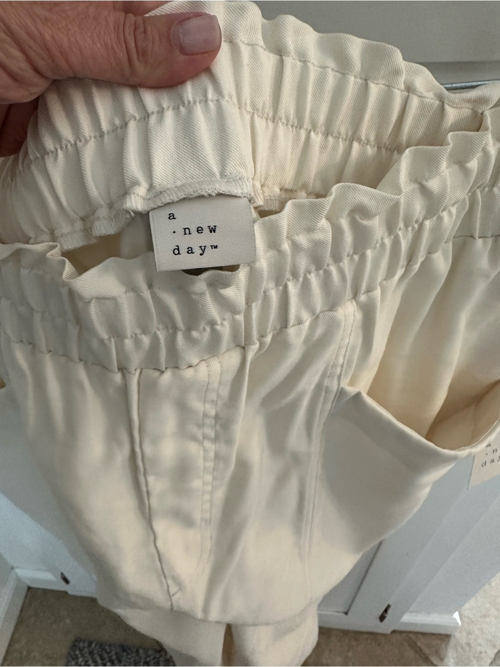 Target Cream Elastic-Waist Skirt